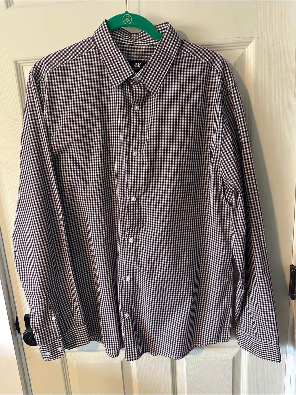 H&M Men’s Checked Button-Down Shirt in Purple & White